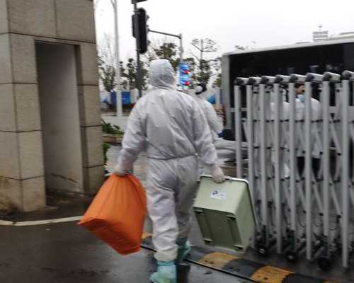 怀孕初期有来月经的感觉，代怀儿子男孩