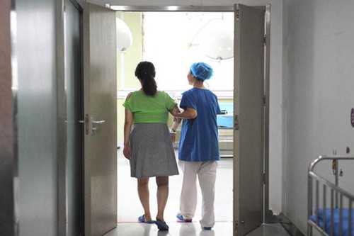 杭州正规的代怀医院 杭州省妇保试管医院介绍 ‘怀孕晚期男宝b超图特点男孩’
